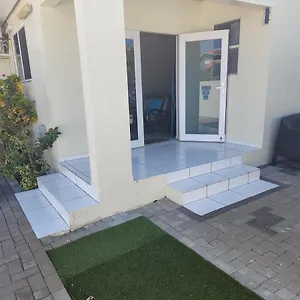 The Lush Apartamento Willemstad